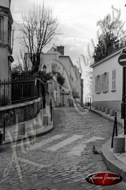 Black and White image of Paris Street Scenes