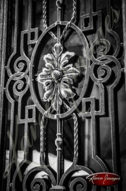 Black and White image of Paris Street Scenes