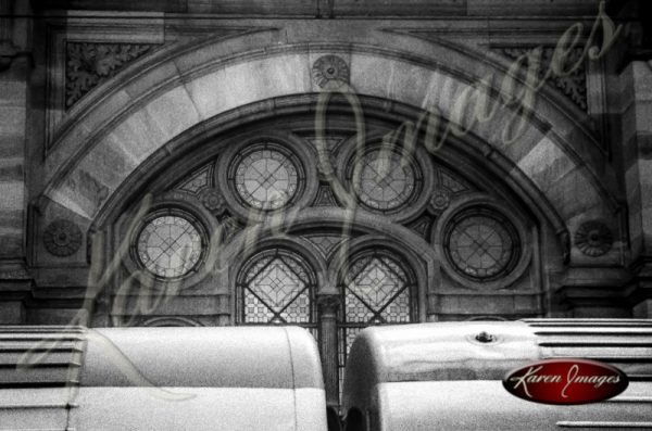 Black and White image of Paris Street Scenes