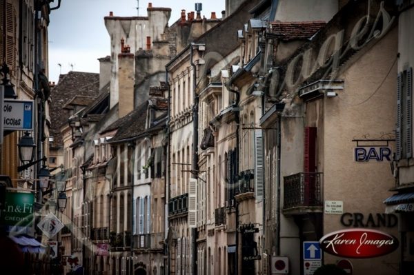 city scape view of Beaune Bourgogne