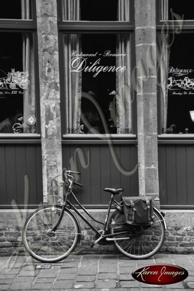 bike in brugge in black and white